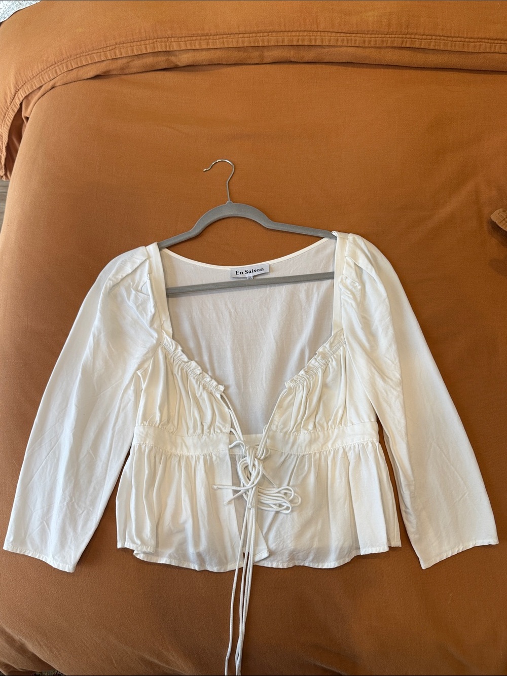 En Saison White Tie-Front Peasant Blouse